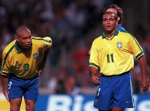 冠军纷纷出 冠军纷纷出