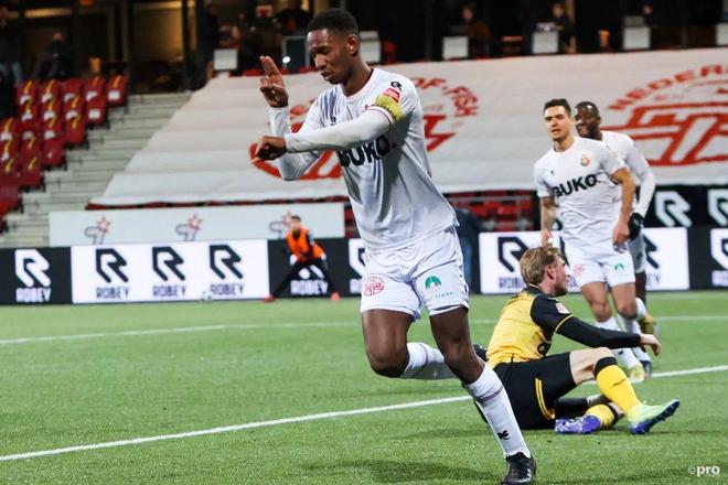 比赛中保持 比赛中保持