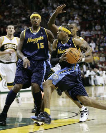 在赛场上展 在赛场上展