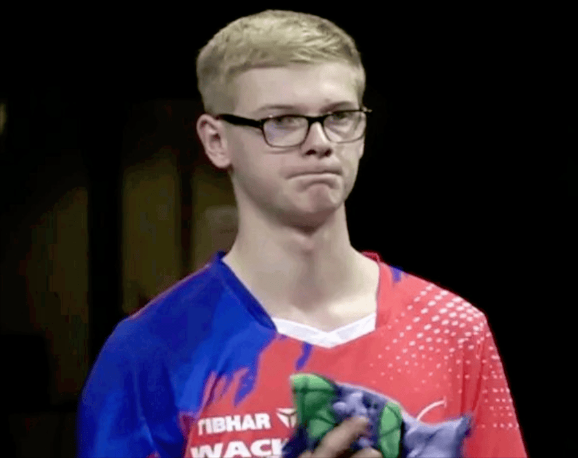 球迷期待新 球迷期待新