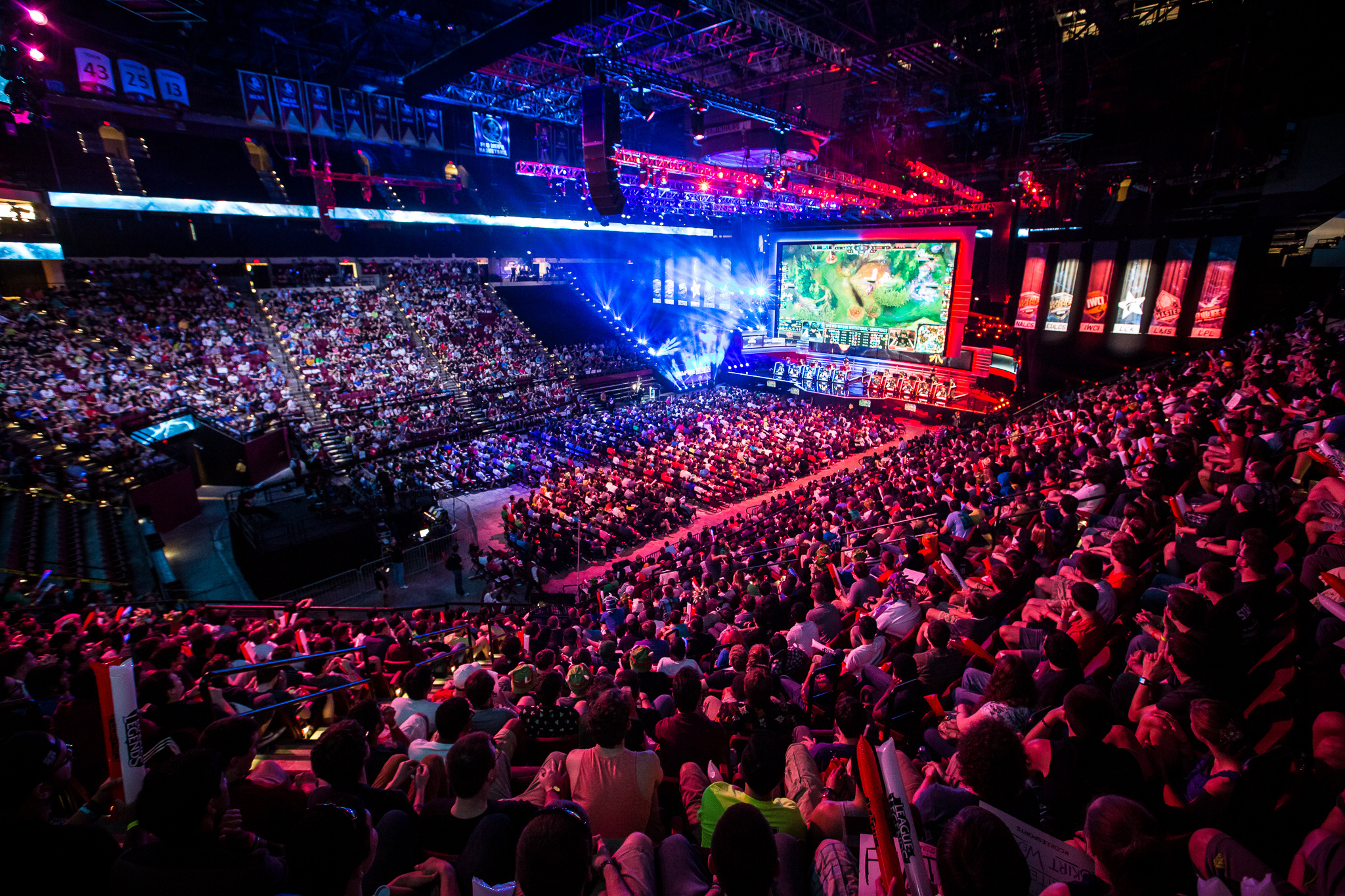 不仅控制了 不仅控制了